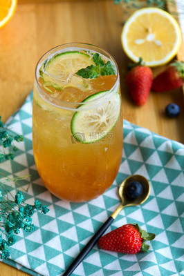 夏日清爽饮品 创意与视觉的完美结合